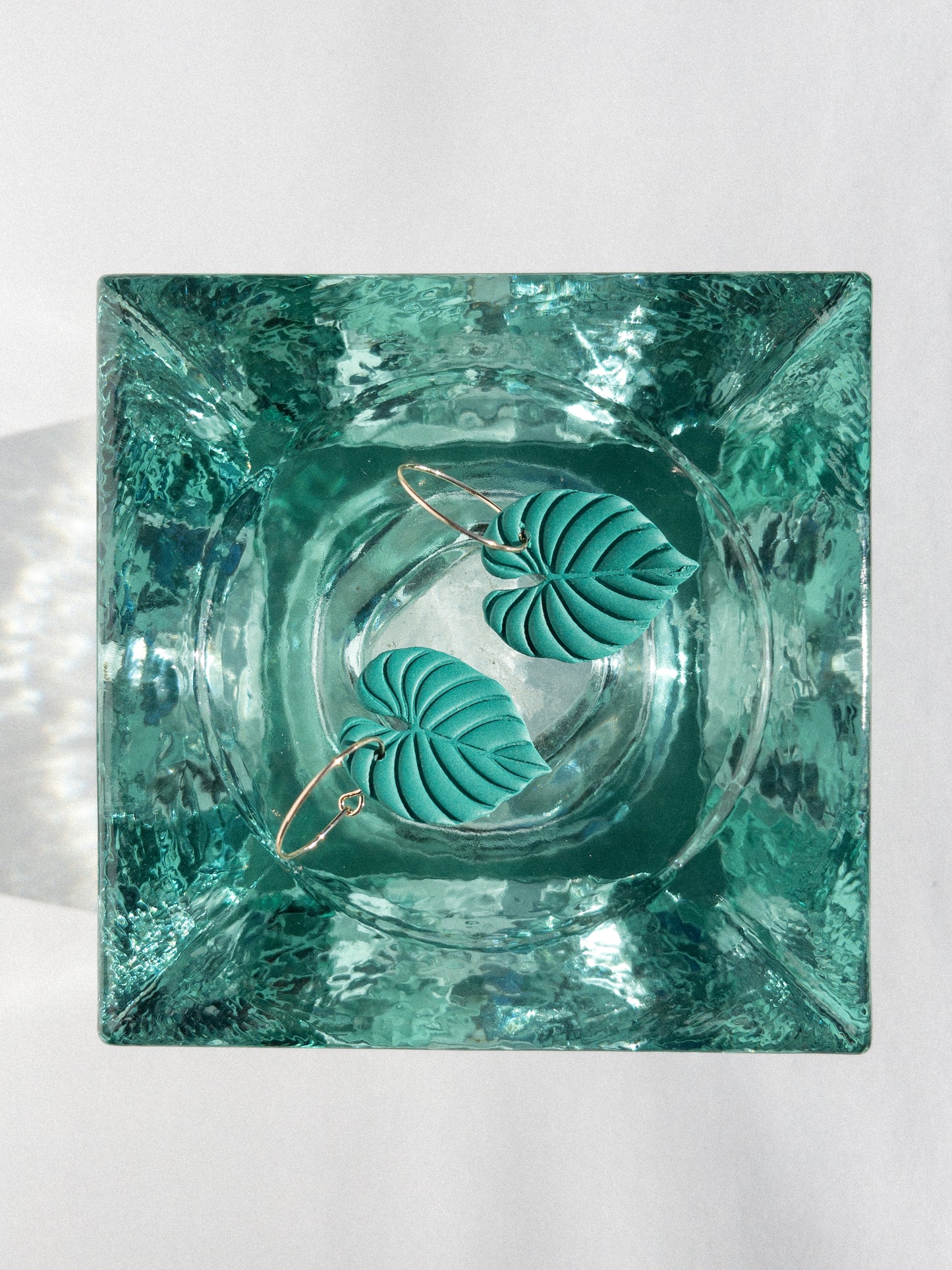 LEAF HOOP