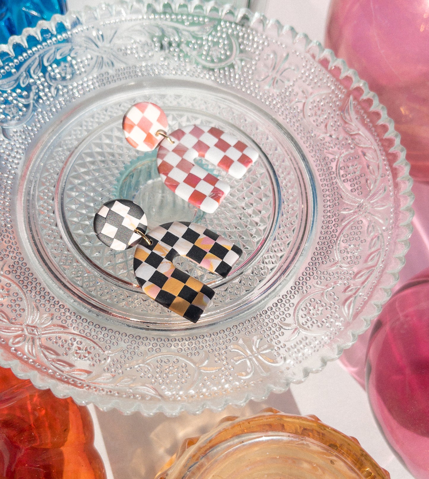 CHECKERED STATEMENT STUDS