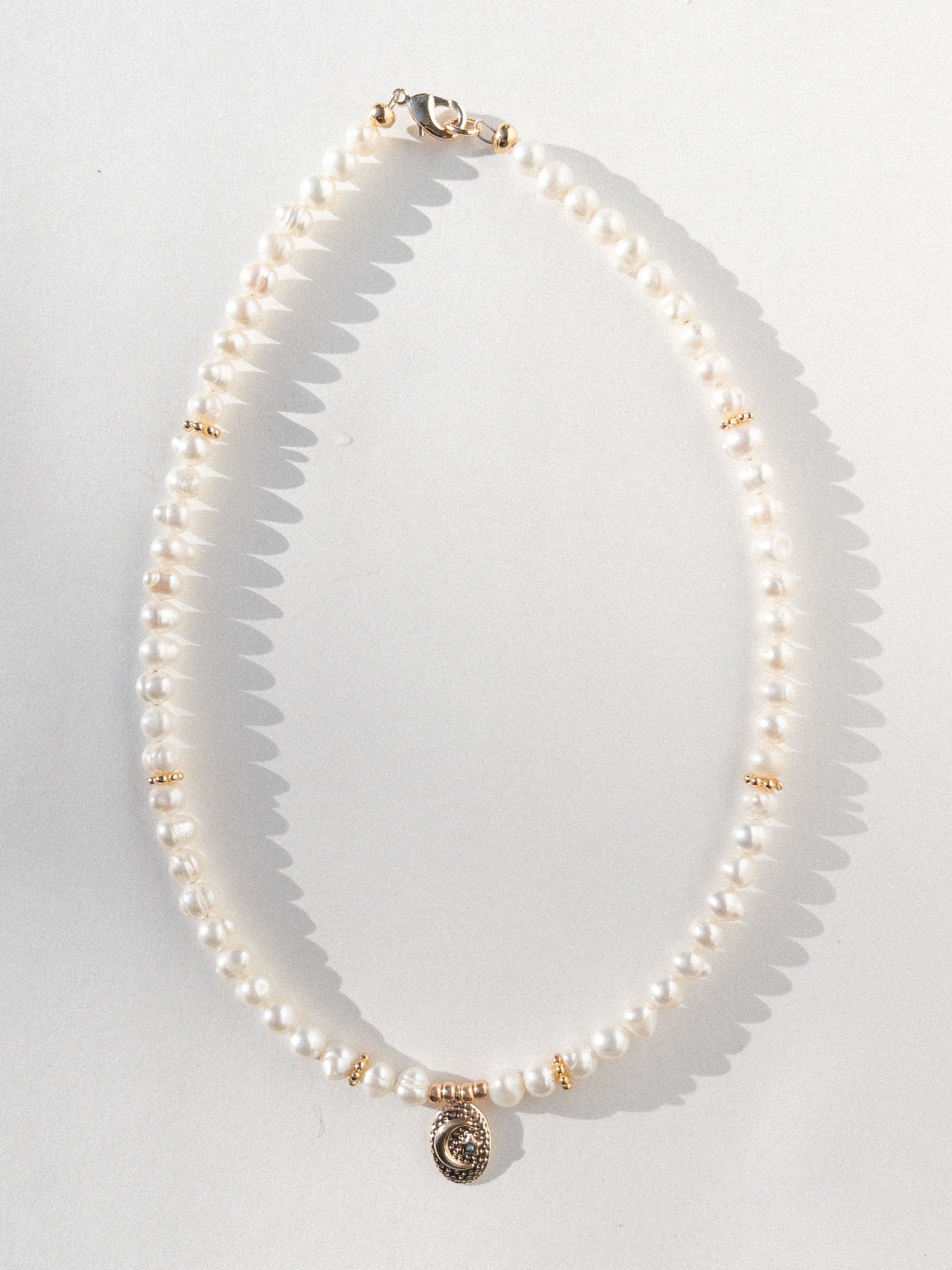 PENDANT PEARL NECKLACE